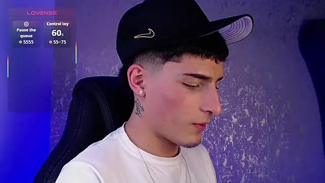 MateoMitchell online show from November 20, 2025, 5:19 am