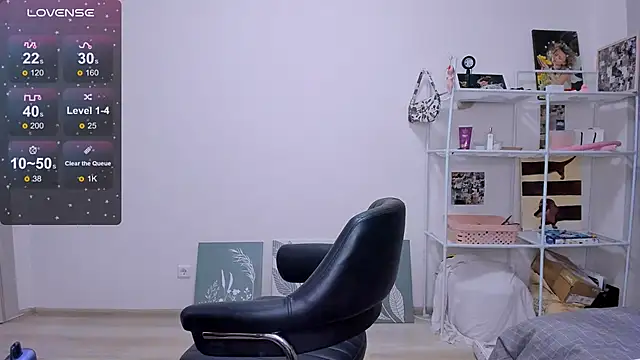 AmeliHallss online show from November 9, 2025, 3:38 pm