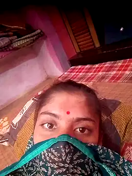CWEETY-12 online show from October 18, 2025, 7:43 am