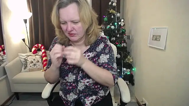 VestaWoody online show from December 2, 2025, 7:21 am