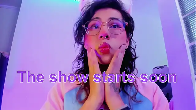 Sweet-SharoKitty online show from November 11, 2025, 6:36 pm