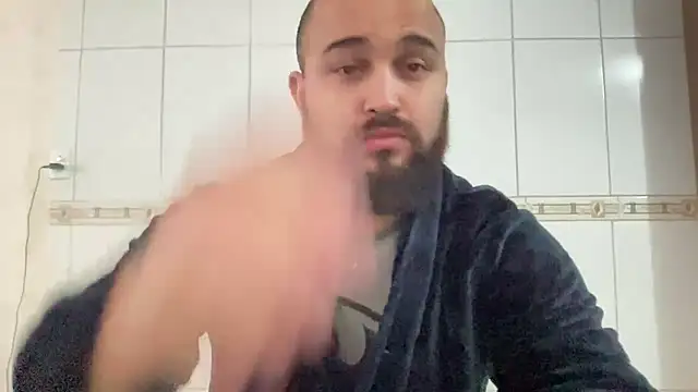 Snapshot of mayday2025m chatting on January 6, 2026, 12:31 pm mayday2025m online show from January 6, 2026, 12:31 pm