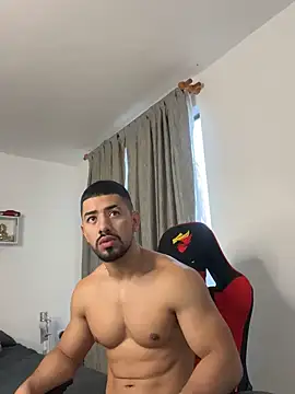 Ezzio Scolaro online show from October 21, 2025, 12:15 pm