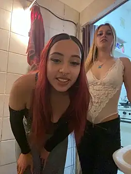 Snapshot of amatista7768 chatting on October 27, 2025, 11:38 pm amatista7768 online show from October 27, 2025, 11:38 pm