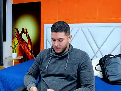 jasonshaw25 online show from November 13, 2025, 5:17 pm