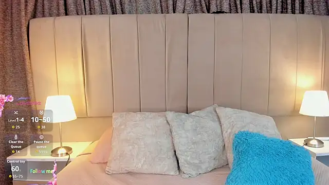 alahia hank online show from November 4, 2025, 6:44 pm