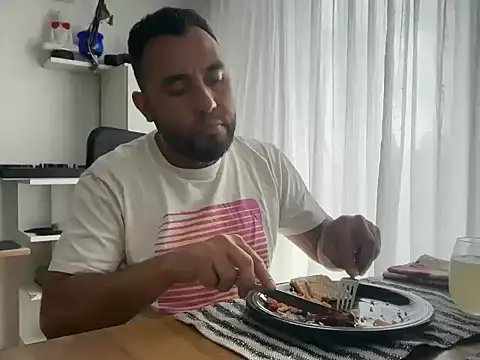 Domfetishx online show from November 9, 2025, 5:06 pm