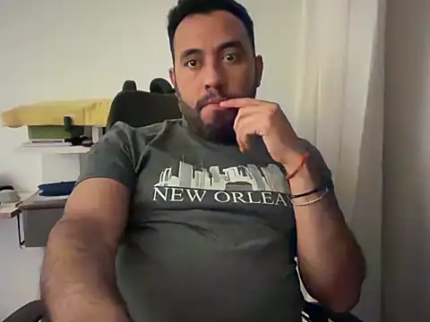 Domfetishx online show from November 26, 2025, 2:44 am