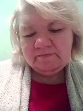 LusiyaGold5 online show from January 11, 2026, 10:49 pm