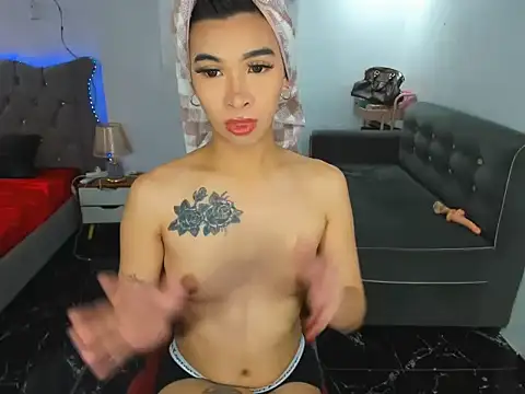 Yourdreamgoddess online show from June 14, 2026, 4:35 am