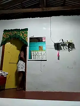 shyhotpinay 32 online show from November 26, 2025, 6:19 pm