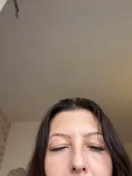 Snapshot of LuluMaexox chatting on October 5, 2025, 9:33 am LuluMaexox online show from October 5, 2025, 9:33 am