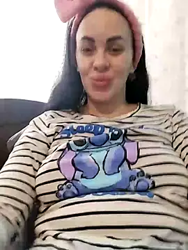 Stefaniyaxq online show from December 2, 2025, 10:06 am