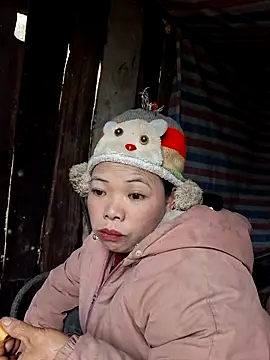 miomio-12 online show from January 7, 2026, 12:48 am