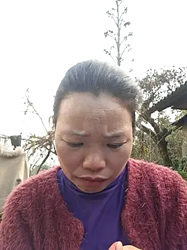 miomio-12 online show from February 16, 2026, 2:21 am