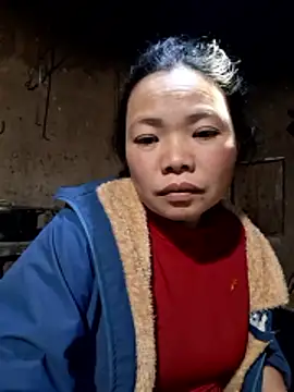 miomio-12 online show from January 17, 2026, 1:04 pm