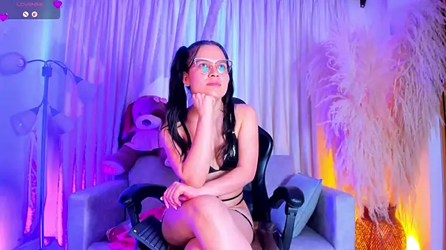 Snapshot of alejagarcia_ chatting on June 23, 2026, 8:29 pm alejagarcia online show from June 23, 2026, 8:29 pm