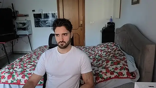 Snapshot of Al3xox02 chatting on January 11, 2026, 12:34 pm Al3xox02 online show from January 11, 2026, 12:34 pm