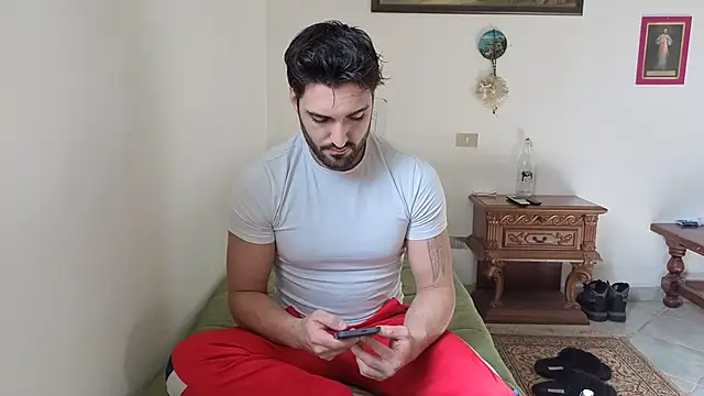 Snapshot of Al3xox02 chatting on February 23, 2026, 1:01 pm Al3xox02 online show from February 23, 2026, 1:01 pm