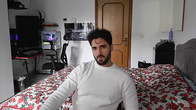 Snapshot of Al3xox02 chatting on January 7, 2026, 12:21 pm Al3xox02 online show from January 7, 2026, 12:21 pm