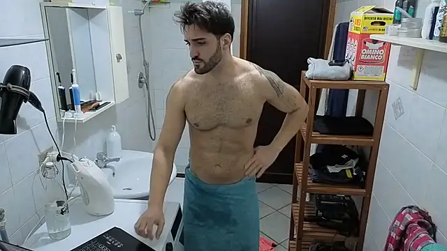 Snapshot of Al3xox02 chatting on February 14, 2026, 6:52 pm Al3xox02 online show from February 14, 2026, 6:52 pm