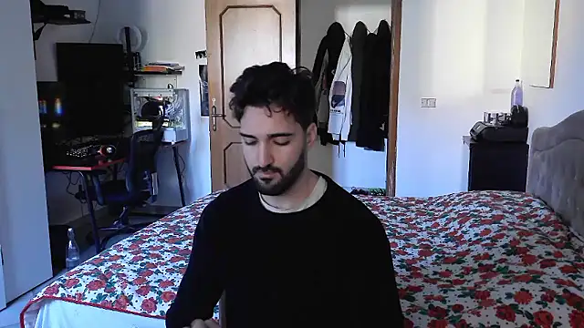 Snapshot of Al3xox02 chatting on January 8, 2026, 11:38 am Al3xox02 online show from January 8, 2026, 11:38 am