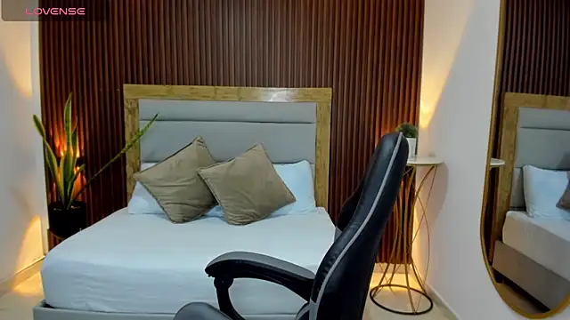 Snapshot of kaitt_ chatting on January 6, 2026, 12:31 pm kaitt online show from January 6, 2026, 12:31 pm