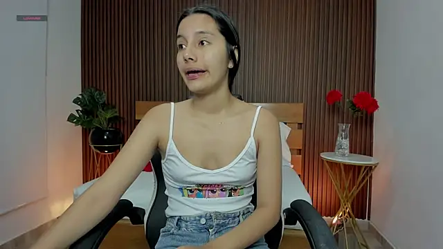 Snapshot of kaitt_ chatting on February 18, 2026, 12:45 pm kaitt online show from February 18, 2026, 12:45 pm