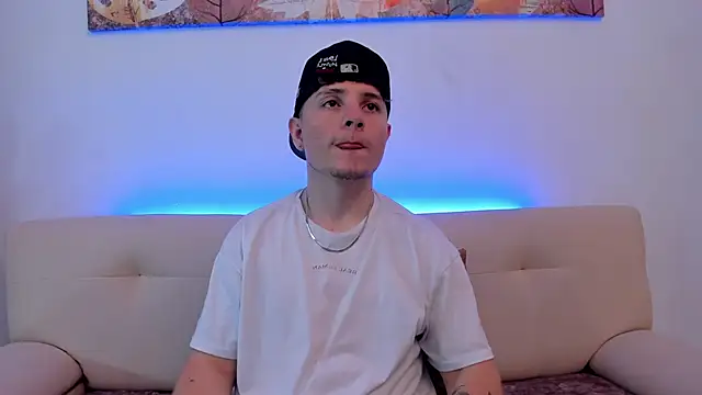 Leoo Miller online show from October 29, 2025, 9:25 pm