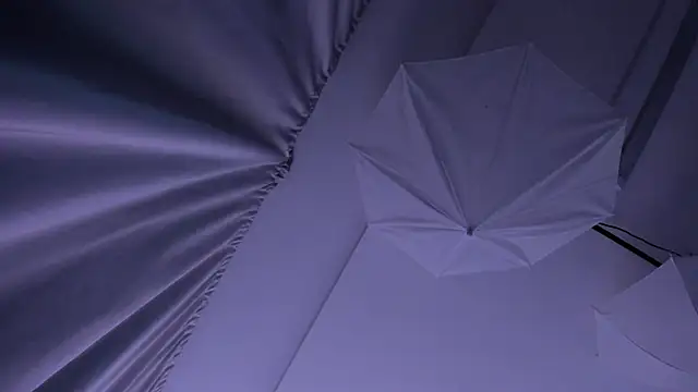 Snapshot of Leoo_Miller chatting on February 8, 2026, 4:32 am Leoo Miller online show from February 8, 2026, 4:32 am