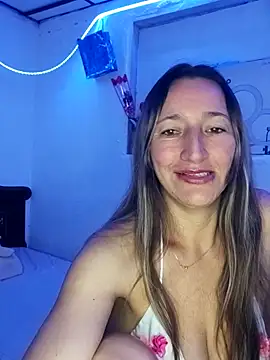 Keila10 online show from November 2, 2025, 11:21 pm