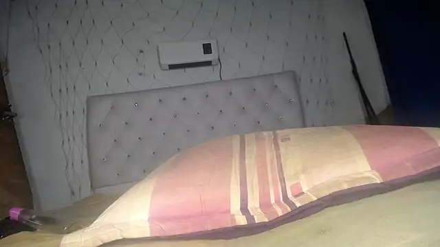 Snapshot of Gatica782 chatting on December 5, 2025, 5:28 am Gatica782 online show from December 5, 2025, 5:28 am