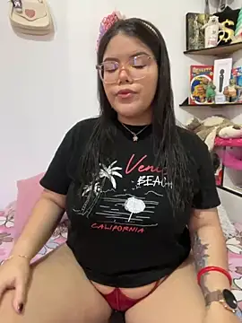 GabrielleMarsh1 online show from October 26, 2025, 5:57 pm