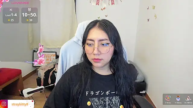 LoveLyy- online show from November 4, 2025, 2:21 pm