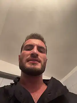 Xhrome98 online show from November 13, 2025, 7:07 pm
