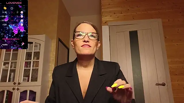 Lady Shine online show from October 29, 2025, 3:49 am