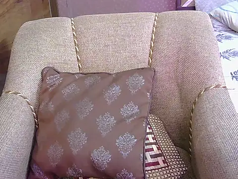 cute zaraa online show from December 18, 2025, 5:12 am