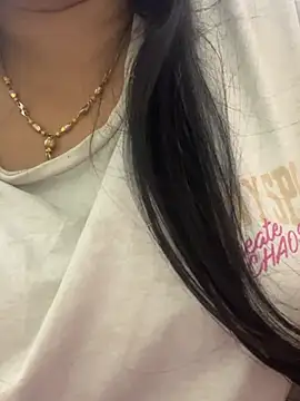 Snapshot of Hot_Meadow chatting on March 1, 2026, 2:50 pm Hot Meadow online show from March 1, 2026, 2:50 pm