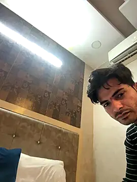 anshika sharma20 online show from October 10, 2025, 5:36 pm