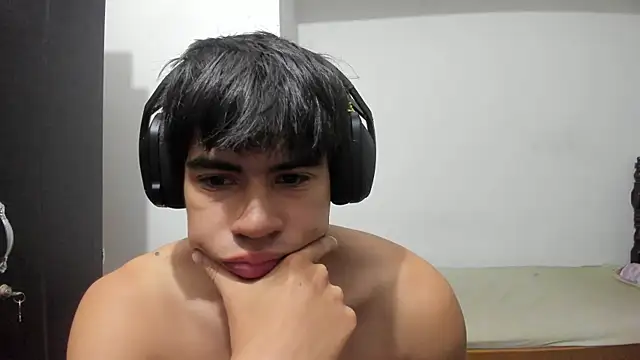 max morris66 online show from October 13, 2025, 10:28 am