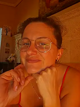 xcrazzycat online show from March 13, 2026, 1:27 pm