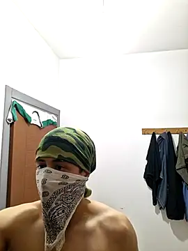 leila2003 online show from October 15, 2025, 11:02 pm