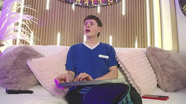 JackFrosst online show from October 20, 2025, 12:27 pm