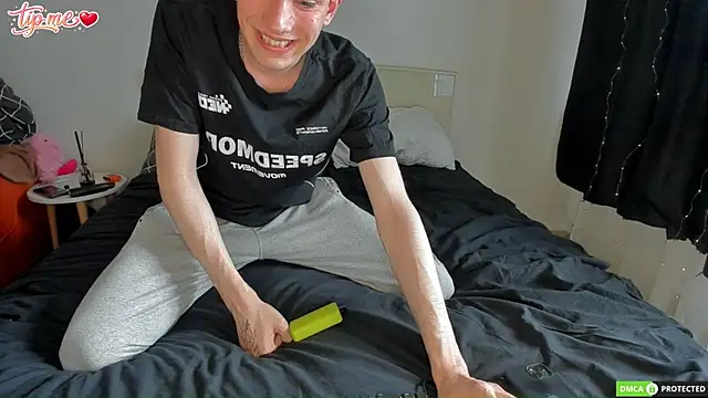felixcurt69 online show from May 23, 2026, 1:10 pm