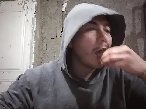 Snapshot of Lucius-08 chatting on October 5, 2025, 10:55 pm Lucius-08 online show from October 5, 2025, 10:55 pm