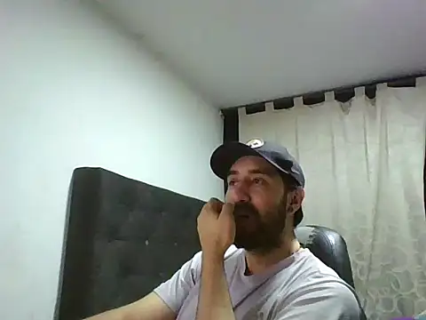 coolfriki online show from June 23, 2026, 1:14 am