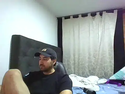 coolfriki online show from June 25, 2026, 6:18 am
