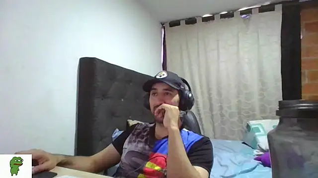 coolfriki online show from July 17, 2026, 9:34 pm