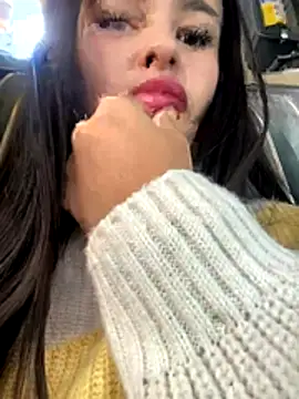 Iam Valentinaaa online show from October 15, 2025, 12:35 pm