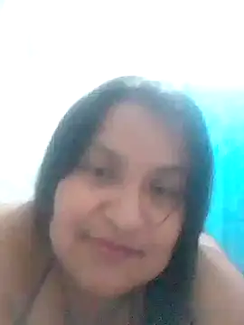 lucia00xx online show from November 2, 2025, 4:17 am